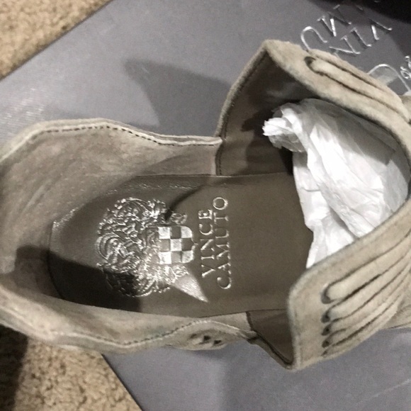 Vince Camuto Pevista Booties SZ. 6 1/2 M - Picture 3 of 5